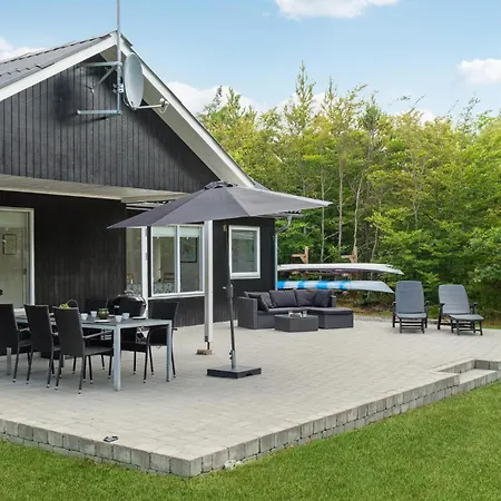 3 Bedroom Nice In Hurup Thy Sønder Ydby